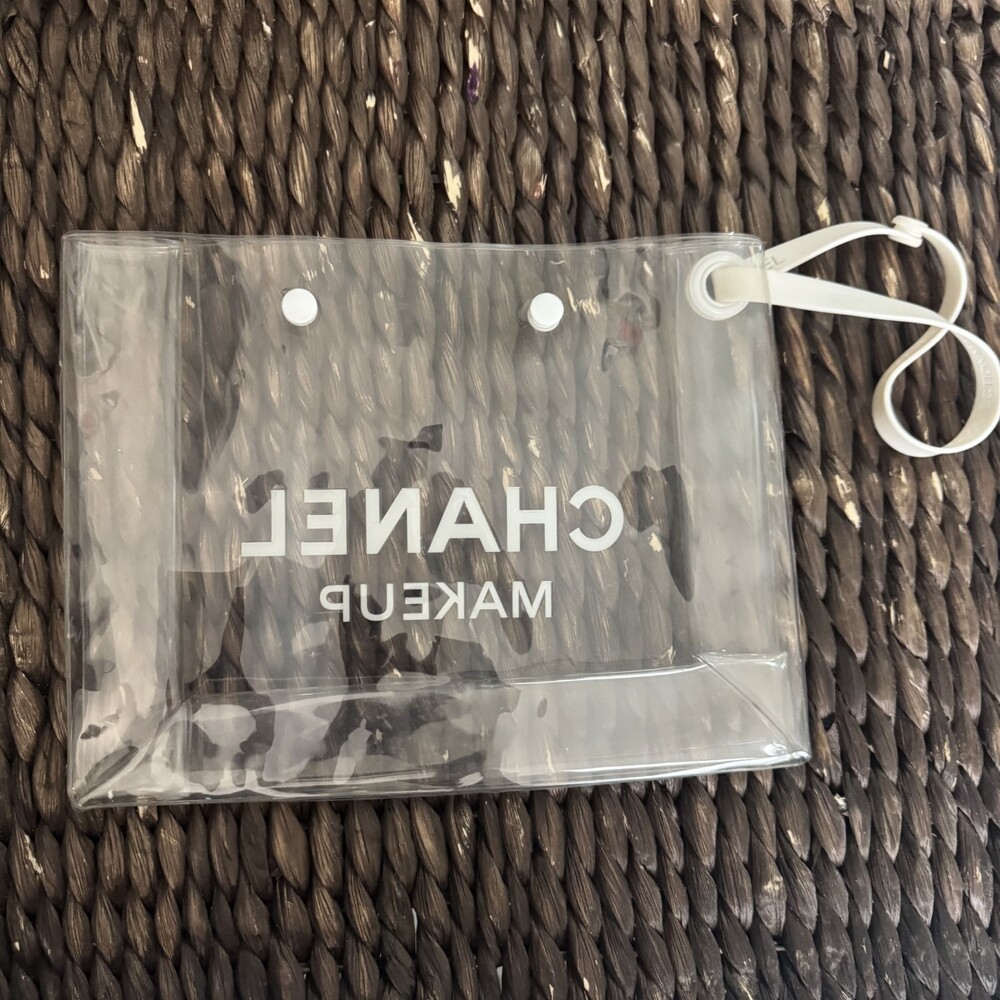 Vintage "Chanel Make Up Collection 2013" Clear Tote Make Up Bag With Wristlet - Picture 2 of 7